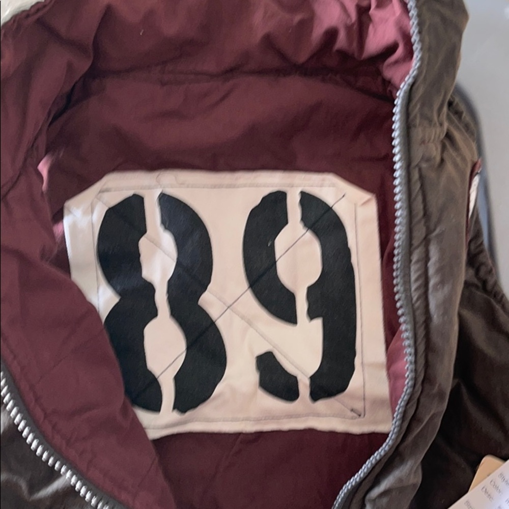 Reversible vest - Picture 2 of 5